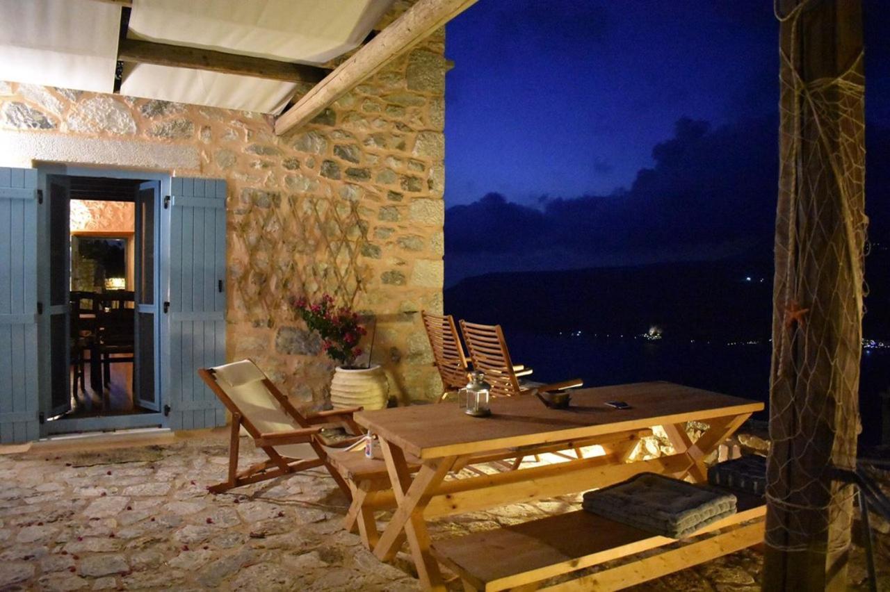 Villa Smaragda Limeni Exterior foto