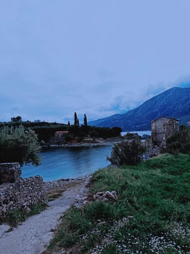 Villa Smaragda Limeni Exterior foto