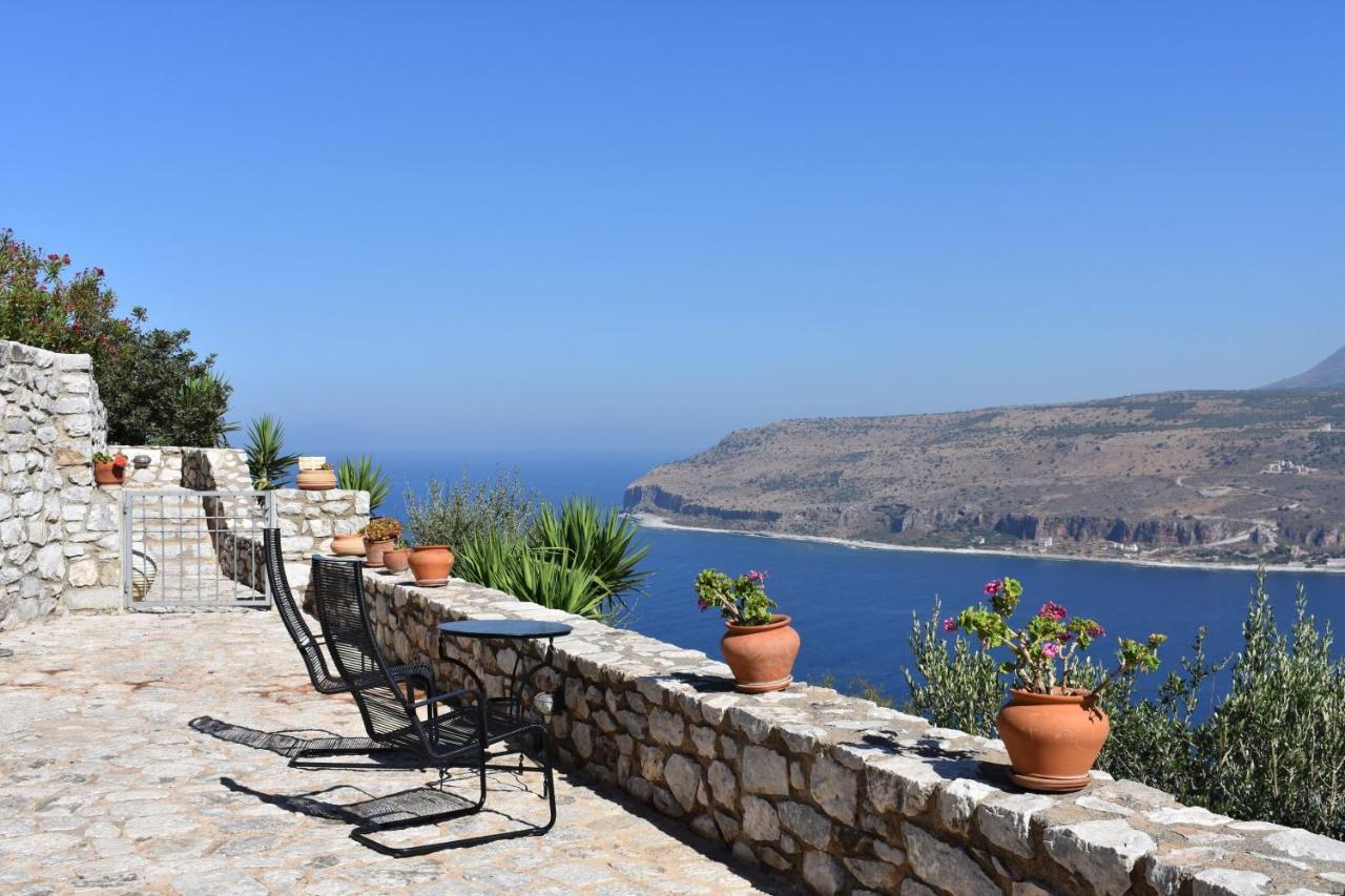 Villa Smaragda Limeni Exterior foto
