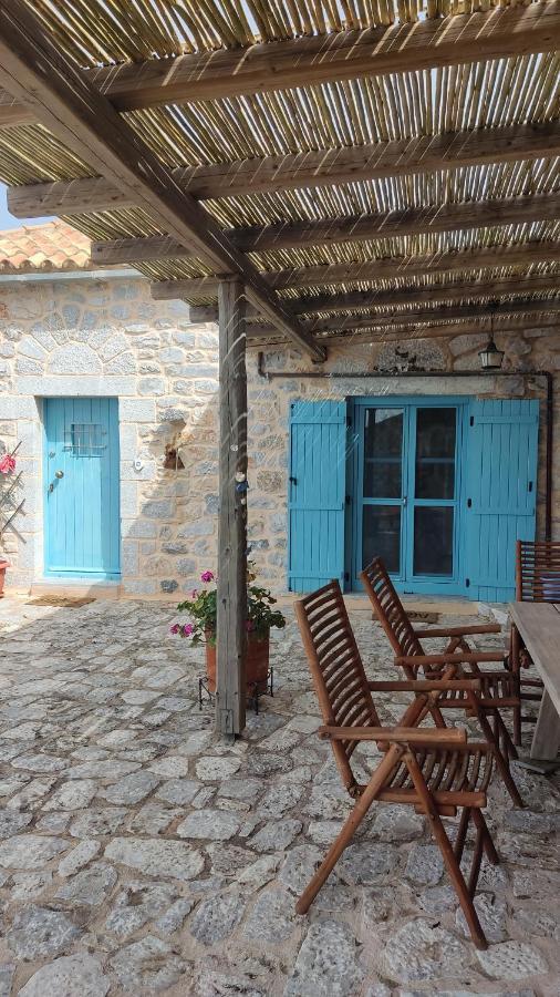 Villa Smaragda Limeni Exterior foto