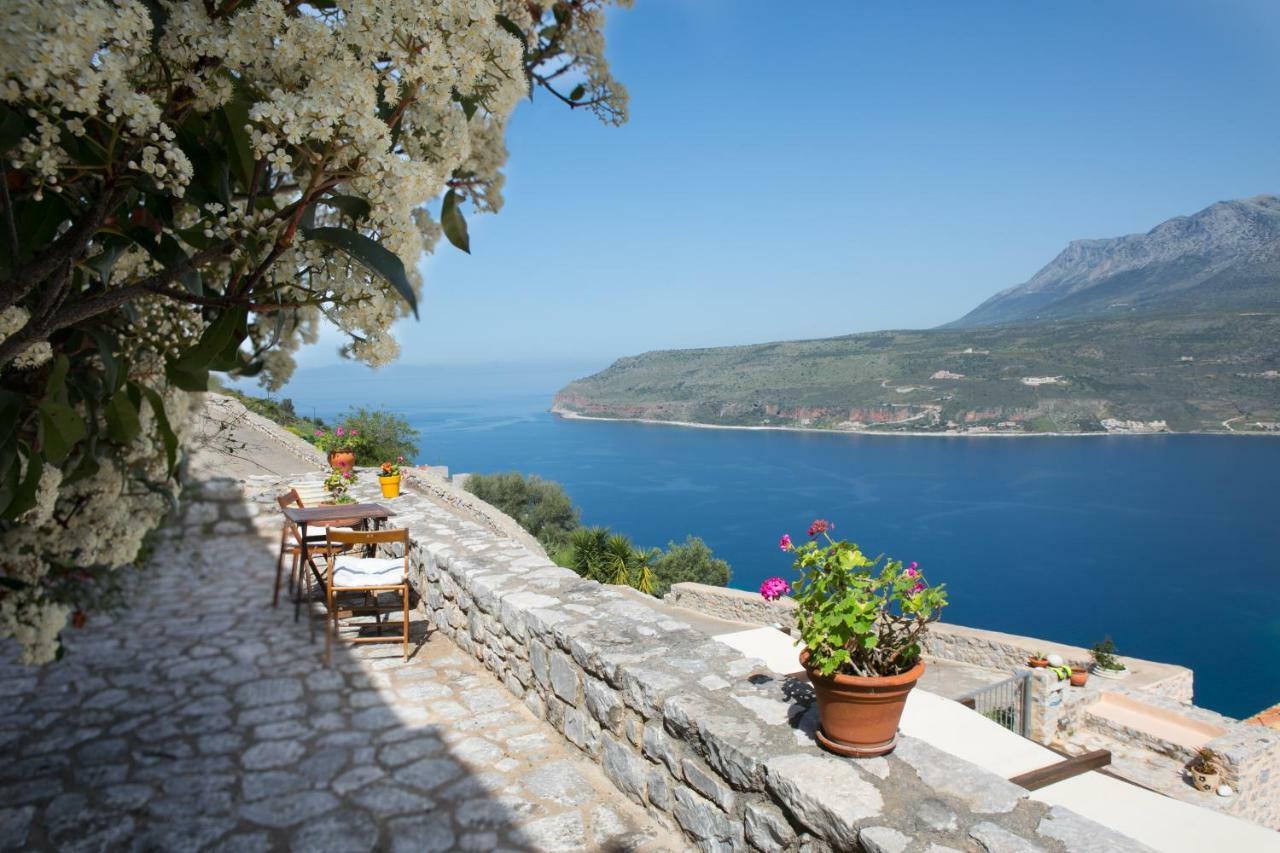 Villa Smaragda Limeni Exterior foto
