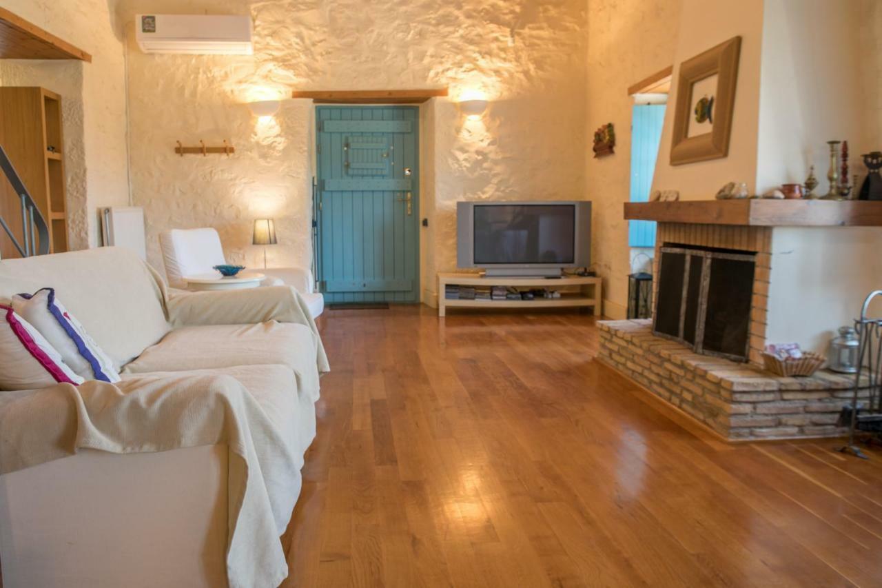 Villa Smaragda Limeni Exterior foto
