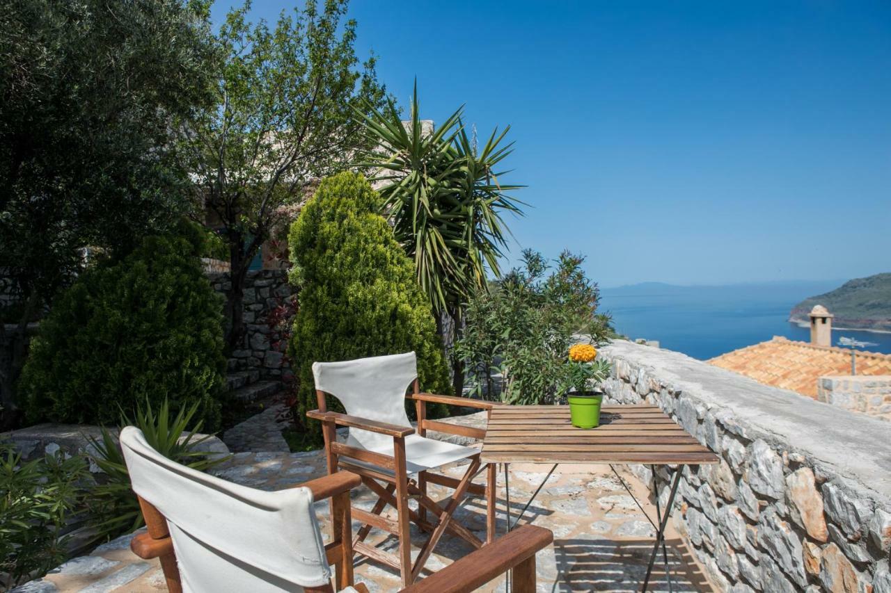 Villa Smaragda Limeni Exterior foto